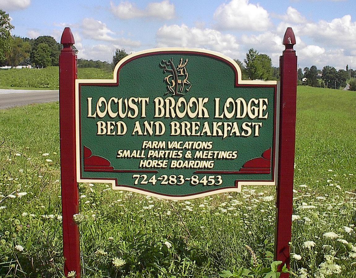 Locust Brook Lodge Butler Exterior photo